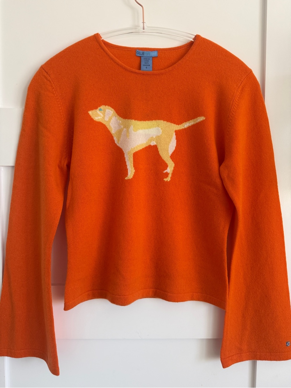 Women’s 100% Cashmere Sweater SMALL Orange W Yellow Lab Retriever Dog 100%